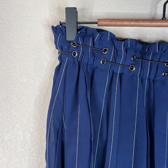 Tularosa Women's Pinstripe Hayley Skirt Elasticized Waist in Navy Size M - Picture 6 of 15